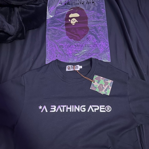 A Bathing Ape Moon Collection T Shirt, Brand New - Picture 1 of 5